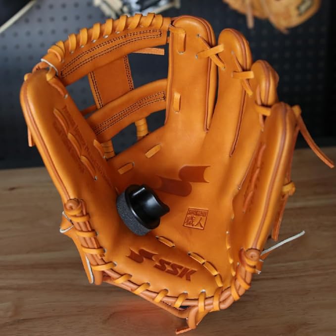 SSK Glove Conditioner with Applicator-Baseball & Softball Glove Maintenance-Hydrates & Protects Leather GC100