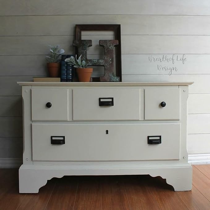 Dixie Belle Paint Company Chalk Finish Furniture Paint - Image 5