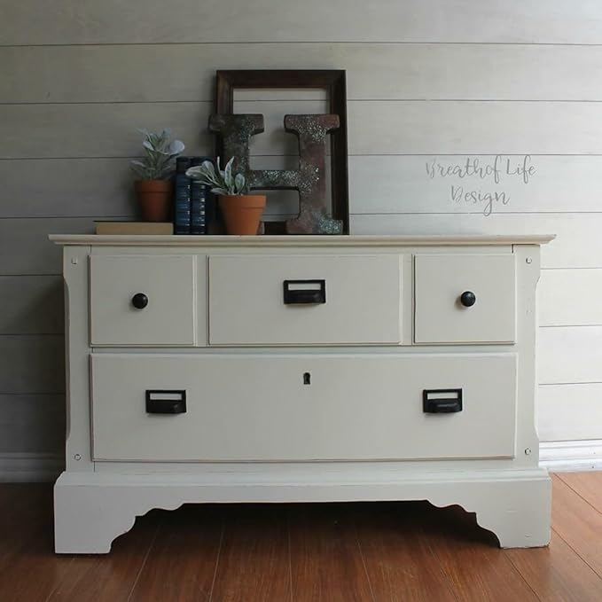 Dixie Belle Paint Company Chalk Finish Furniture Paint - Image 8
