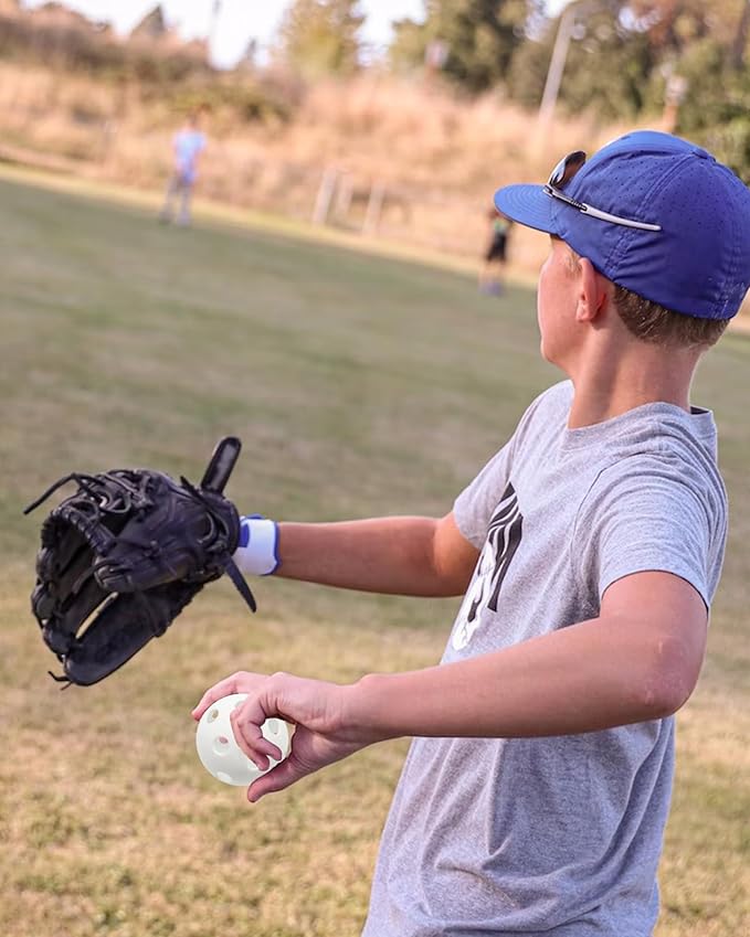 Tarutaru 20 Pack Plastic Practice Balls for Baseball & Softball - Soft Ball for Baseballs Hitting, Pitching, Batting Training, Lightweight Hollow Limited Flight Indoor & Outdoor Sport Diameter 2.83in