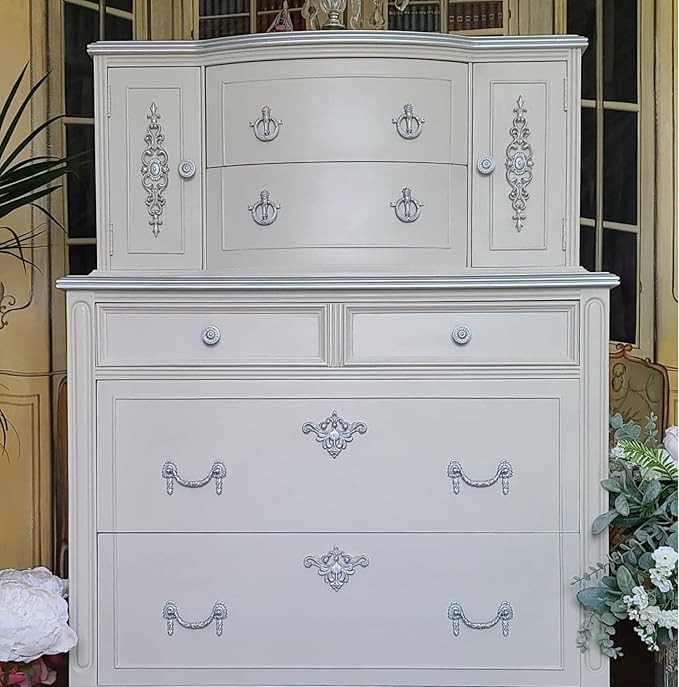 Dixie Belle Paint Company Chalk Finish Furniture Paint - Image 6