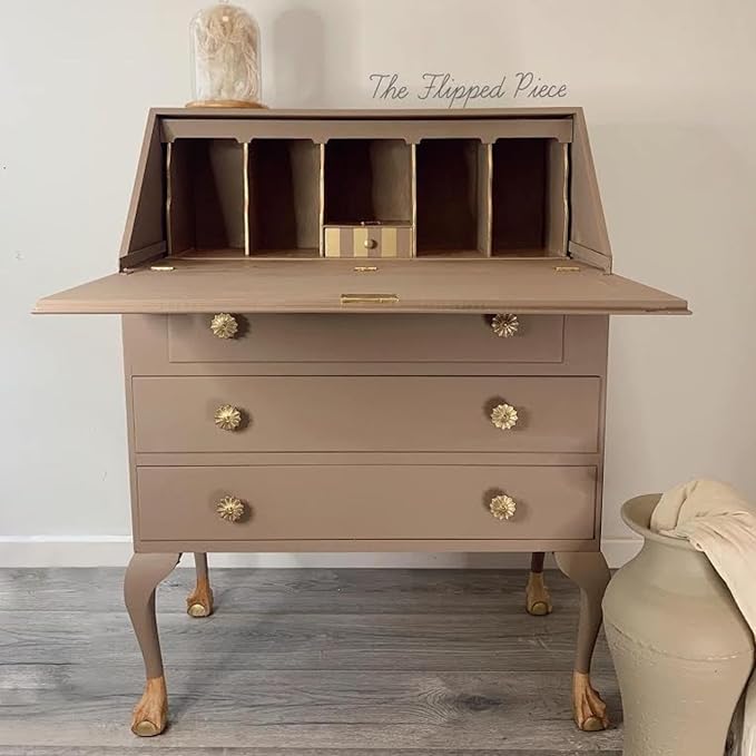 Dixie Belle Paint Company Chalk Finish Furniture Paint - Image 5