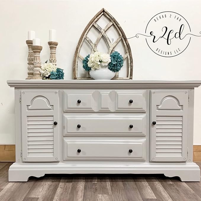 Dixie Belle Paint Company Chalk Finish Furniture Paint - Image 4