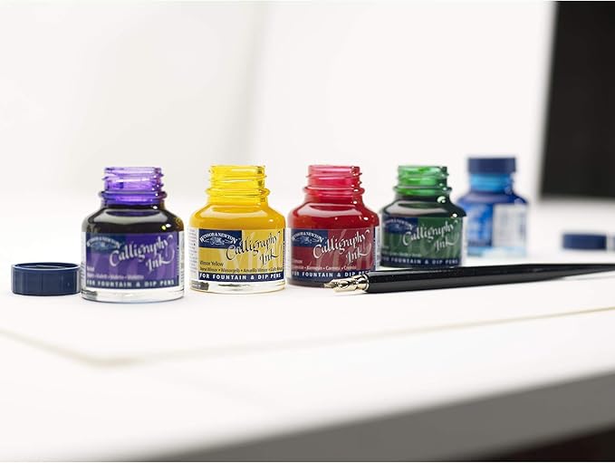 Winsor & Newton Calligraphy Ink, 30ml Bottle, Dark Blue - Image 3