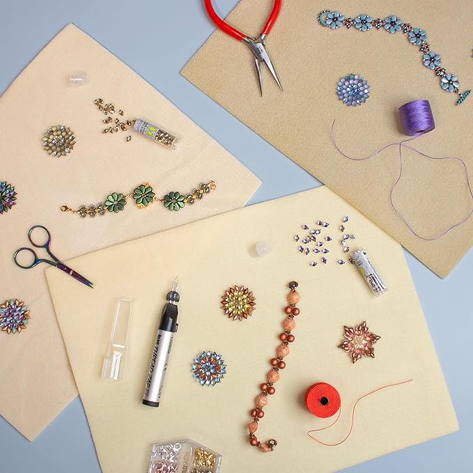 The Beadsmith Beading Mats Set – Double-Sided Stringing Work Mats, Wrinkle-Free - Image 4