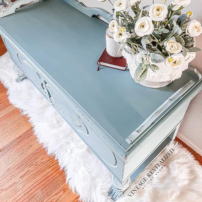 Dixie Belle Paint Company Chalk Finish Furniture Paint - Image 4